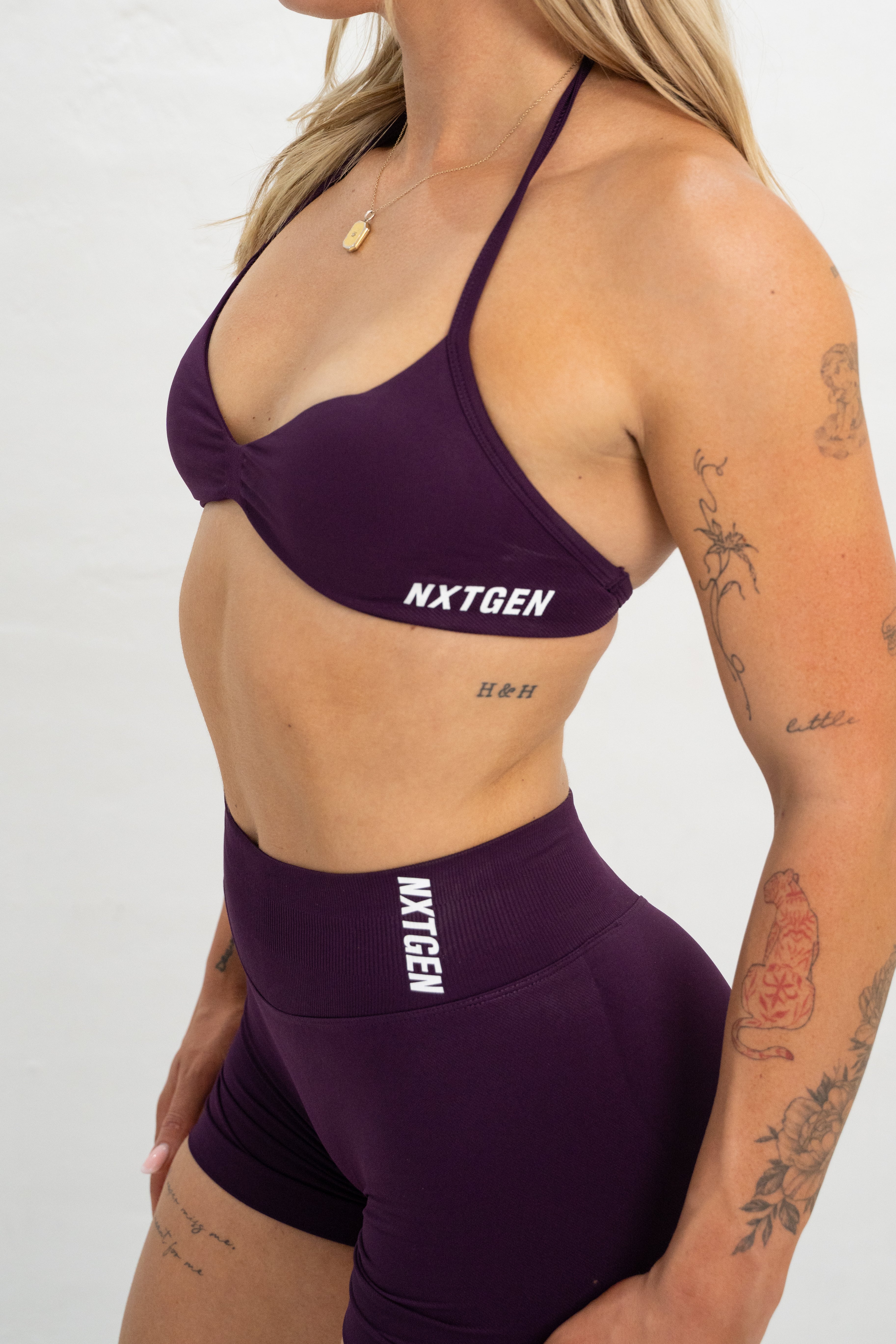 Stand Out strappy Sports Bra